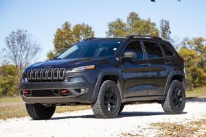 Rough Country 2" Lift Kit For 2014-23 Jeep Cherokee KL Models 60400