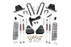 Rough Country 4.5 Inch Lift Kit M1 For 2005-2007 Ford F-250/F-350 Super Duty 4WD 47940