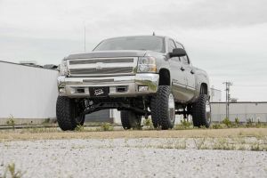 Rough Country 7.5 Inch Lift Kit N3 Struts Chevy/GMC 1500 4WD (07-13)07-13 26431
